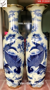 Lọ lục bình men xanh ngọc hoa văn xanh lam, vẽ tay tinh xảo cảnh cửu ngư quần tụ, cao 1.75m cả chân đế, mã 312030, gốm sứ Bát Tràng - Tinh Vân