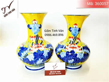 Cặp bình phát lộc men vàng hoàng kim vẽ hoa sen cao cấp, mã 360057, cao 25 cm, ngang 15 cm, Gốm Sứ Bát Tràng-Tinh Vân