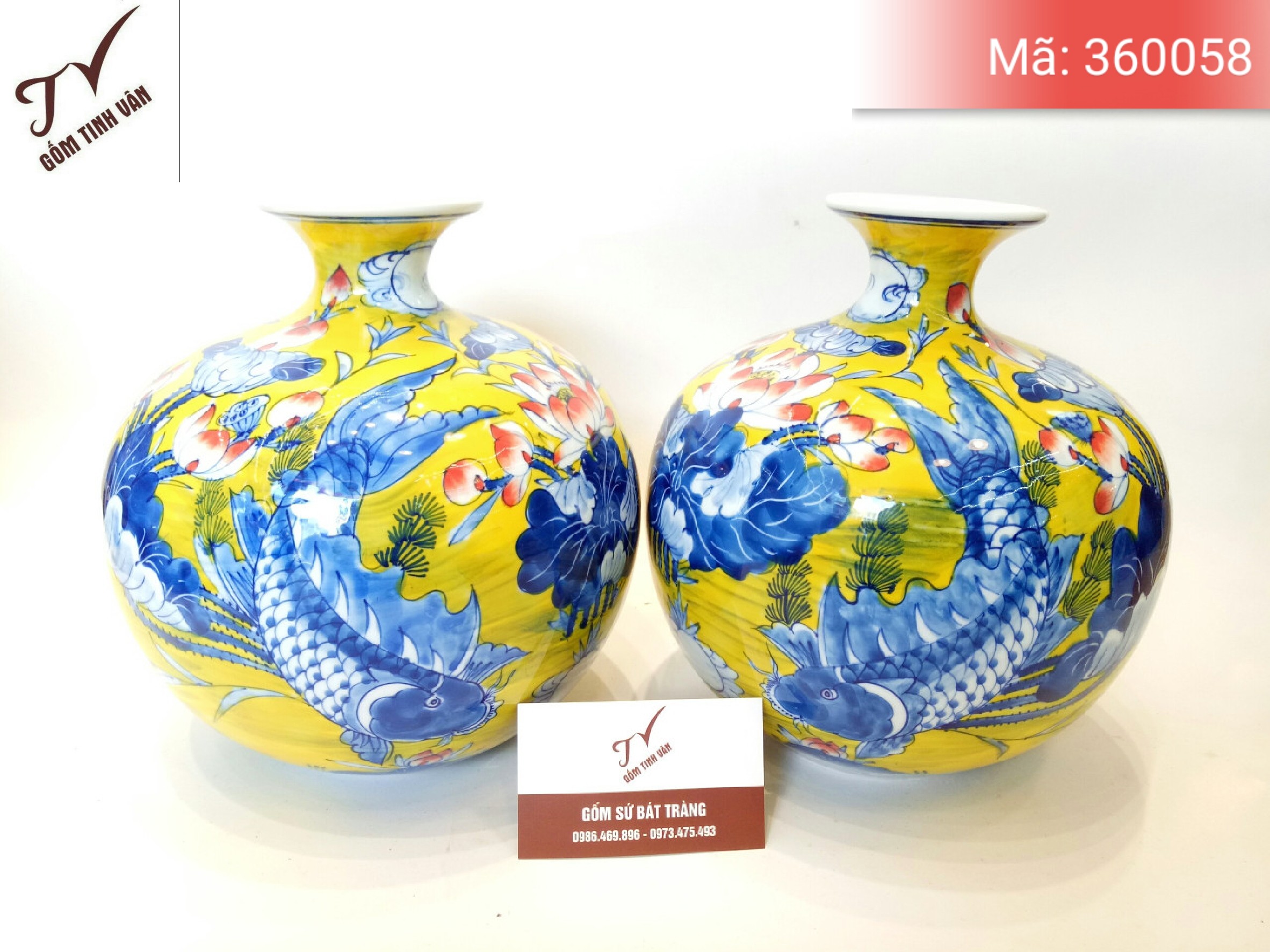 CẶP BÌNH HÚT TÀI LỘC, men vàng hoàng kim, vẽ tay cá chép hoa sen, mã 360058, cao 22 cm ngang 20 cm, Gốm Sứ Bát Tràng-Tinh Vân cao cấp