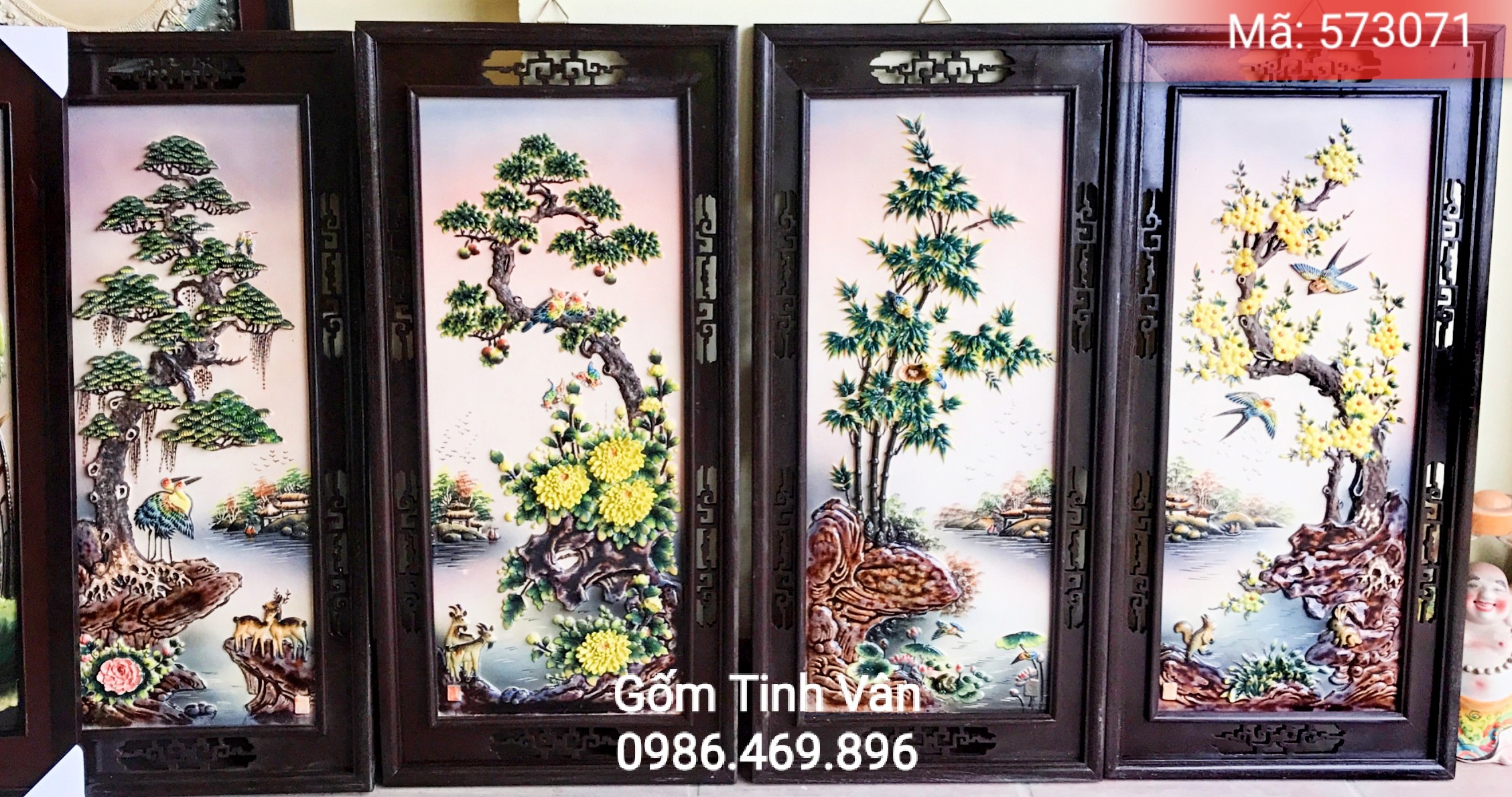 tranh tu quy hoa van dap tay, hoa van mau, canh tung truc cuc mai, ma 573071, kich thuoc 43x95 cm, gom su bat trang tinh van