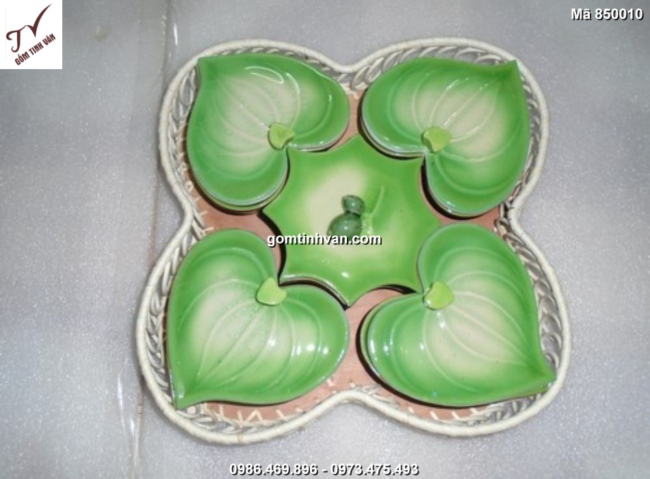 Khay đựng mứt tết hình lá trầu xanh - 850010
