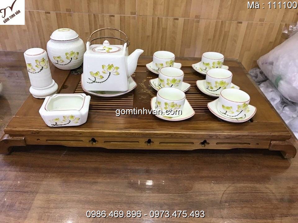 Ấm chén trắng hoa văn gốm sứ bát tràng - 111100