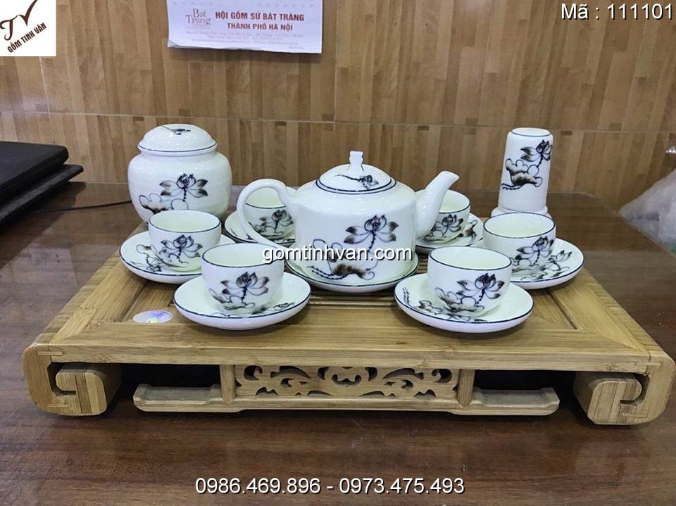 Ấm chén trắng hoa văn gốm sứ bát tràng - 111101