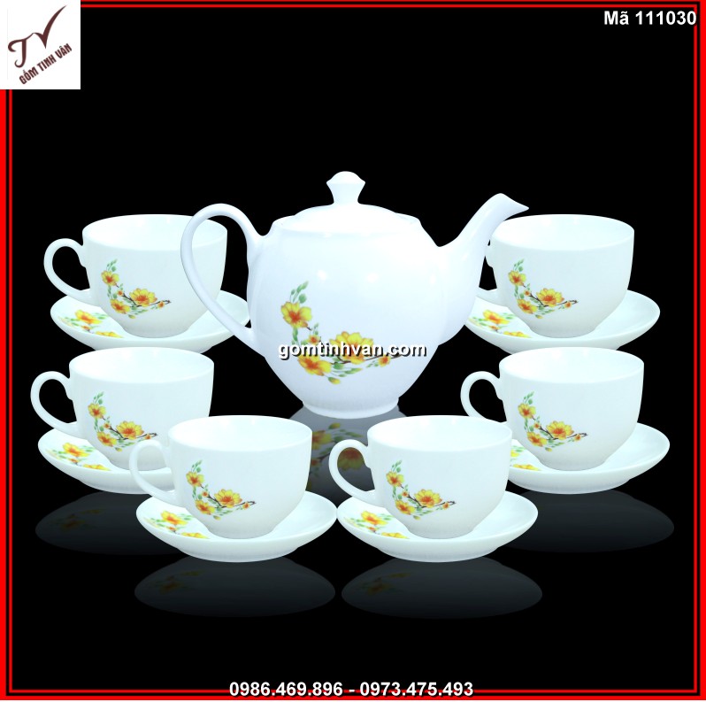 Ấm chén trắng vẽ hoa mai - 111030