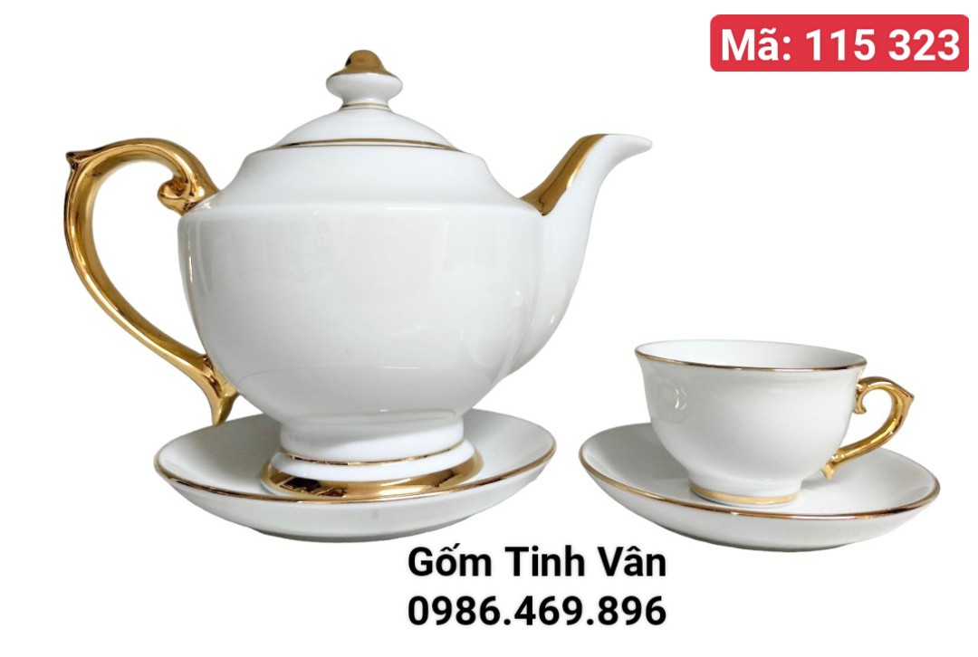 Bộ bình trà men trắng viền vàng 24k cao cấp, mã 115323 trọn bộ gồm 1 ấm,6 ly, 7 đĩa,dáng ấm đèn thần,phong cách hoàng gia quý tộc,đơn giản sang trọng,gốm sứ Bát Tràng Tinh Vân