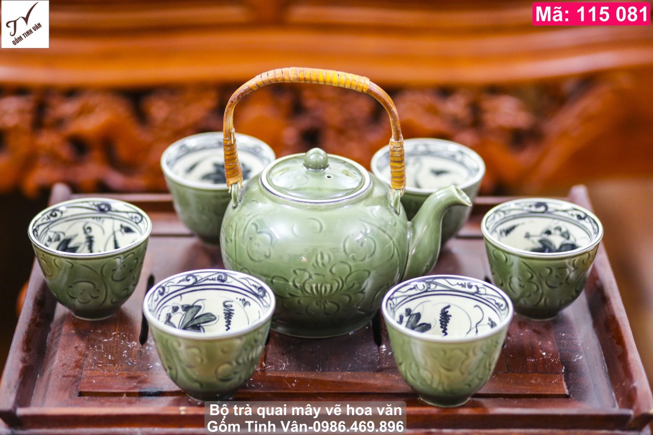 Video 16 mẫu bộ ấm trà vẽ hoa văn cổ, mã 115081, 1 ấm + 6 ly, ko gồm khay, men xanh ngọc lục bảo, vẽ hoa phù dung, hoa sen, chuồn chuồn, đuôi công, hoa chanh, hạt mưa, cá sóng, dung tích 500 ml, gốm sứ bát tràng tinh vân