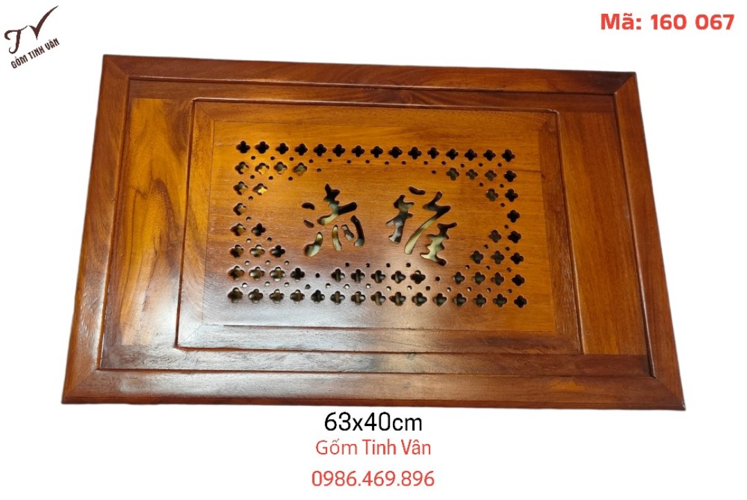 Khay gỗ cao cấp, mã 140068,chữ nhật màu vàng nâu,to rộng để đầy đủ bộ trà và phụ kiện,chất liệu gỗ tay,kiểu dáng cổ trang quý tộc,kích thước 63x40cm