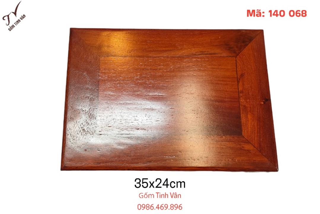 Khay gỗ cao cấp, mã 140069,chữ nhật viền đế uốn lượn, nâu đỏ,chất liệu gỗ hương cầm chắc,nặng tay,đơn giản,mộc mạc,kích thước 35x24cm