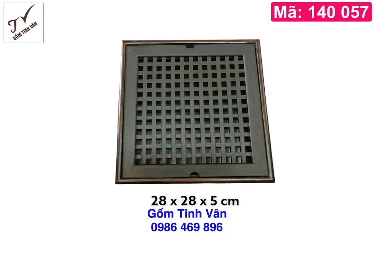Khay gỗ mun, mã 140057, hình vuông, nâu đen, bàn gỗ, đựng bộ bình trà, ấm chén, 2 ngăn, caro, 28x28 cm