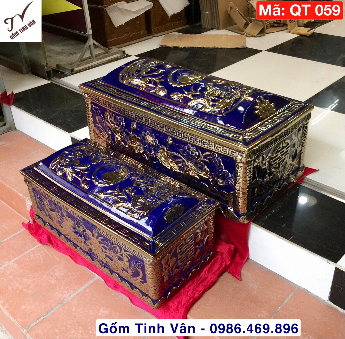 Bộ quách tiểu, bình tro, hũ cốt, mã QT059, cải táng, hỏa táng, bốc mộ, sang cát, men xanh cửu long, hoa sen đắp nổi 3D vẽ vàng 24k bền vĩnh cửu, sang trọng, chuẩn phong thủy, gốm bát tràng tinh vân cao cấp