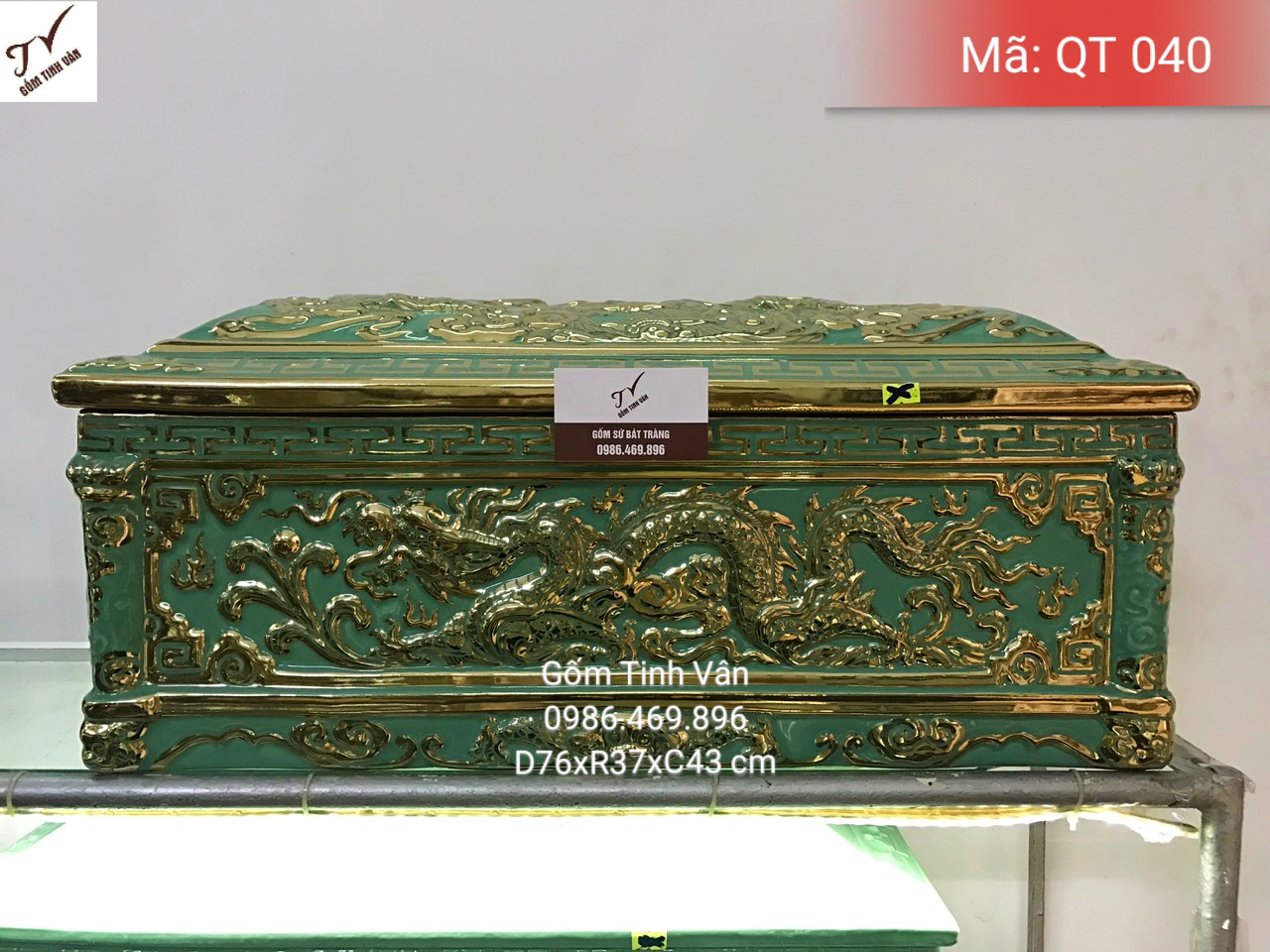 Quách tiểu cải táng, bình tro cốt, mã QT040, hũ cốt, bốc mộ, quách 76x37x43 cm, tiểu 66x27x23 cm, rồng đắp nổi, rát vàng 24k, men màu xanh, gốm sứ bát tràng, tinh vân