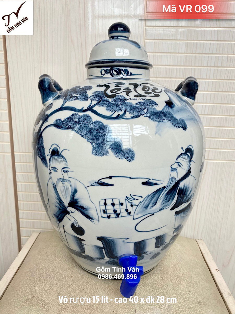 Chum ngâm rượu 15 lit men trắng vẽ tay cảnh đánh cờ, sơn thuỷ hữu tình, mã VR099, có vòi nhựa, cao 40 đk 28 cm, hoa văn xanh lam cổ sang trọng, có 2 tai xách, trưng bày phòng khách, ngâm rượu ngon, gốm bát tràng tinh vân