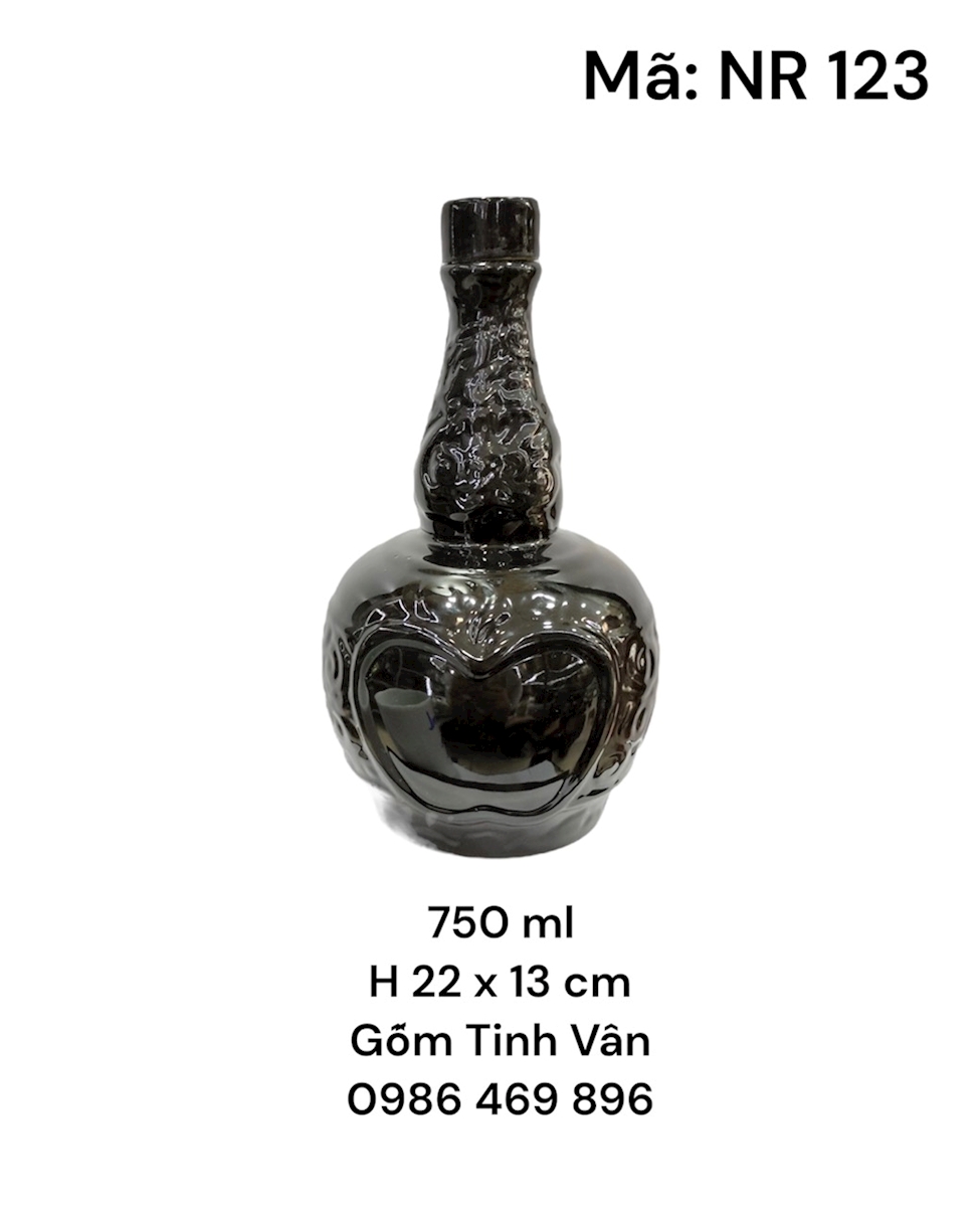 Nậm rượu, men đen bóng họa tiết nổi chứa 750ml gốm sứ Bát Tràng Tinh Vân