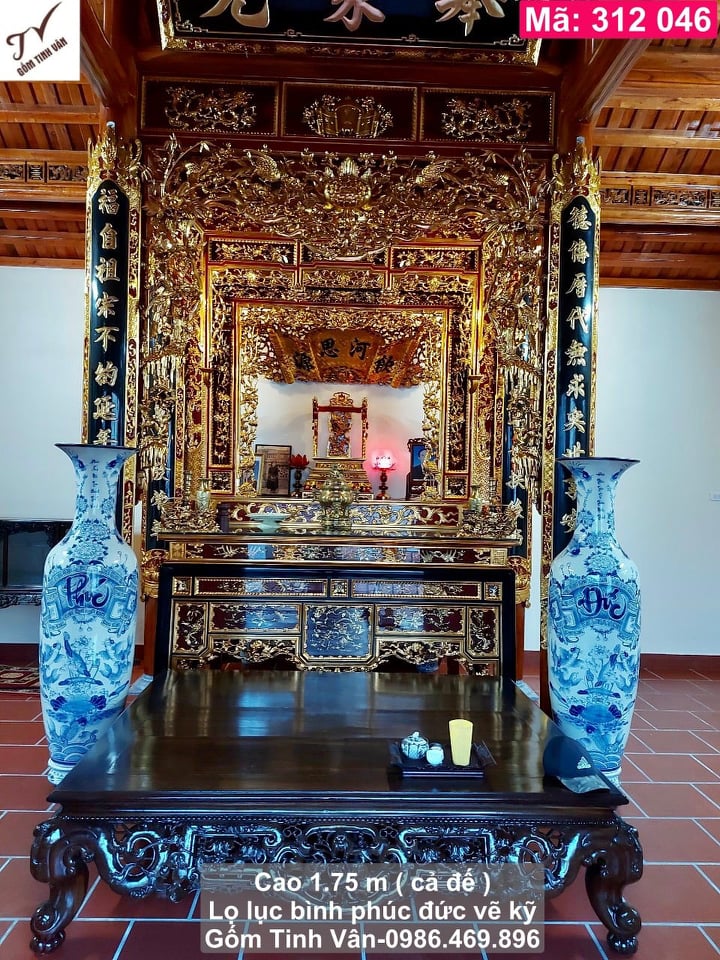 Cặp lọ lục bình, lộc bình, mã 312046, cao 1.75m tính cả đế (riêng bình cao 1.6m), cảnh phúc đức, cửu ngư quần tụ, hoa văn vẽ kỹ, sắc nét, tinh xảo, lộc bình phong thủy men ngọc hoa văn xanh lam truyền thống, gốm sứ bát tràng tinh vân