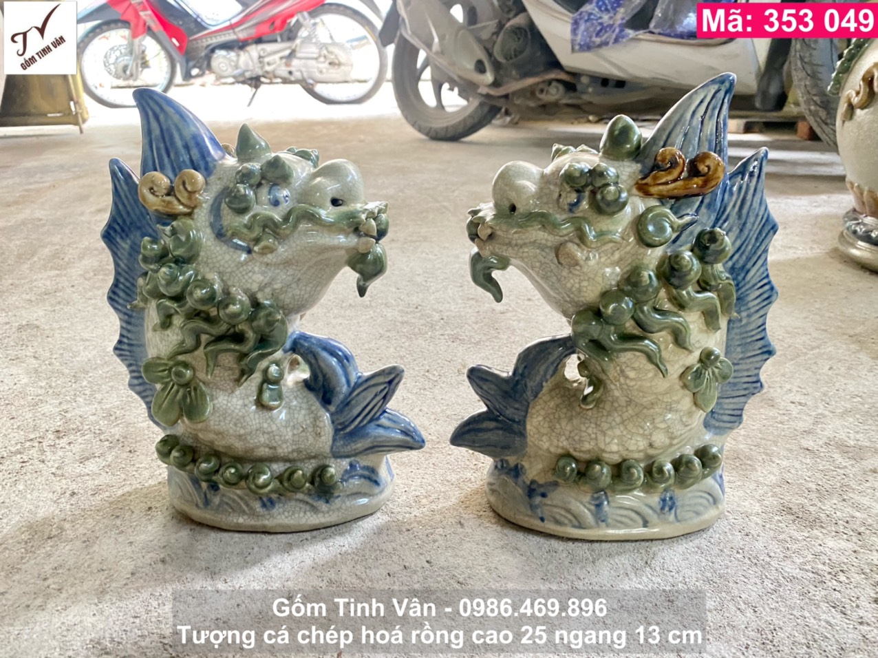 Cặp tượng phong thuỷ cá chép hoá rồng cao 25 cm, mã 353049, men rạn cổ, mang tài lộc về cho gia chủ, gốm bát tràng tinh vân
