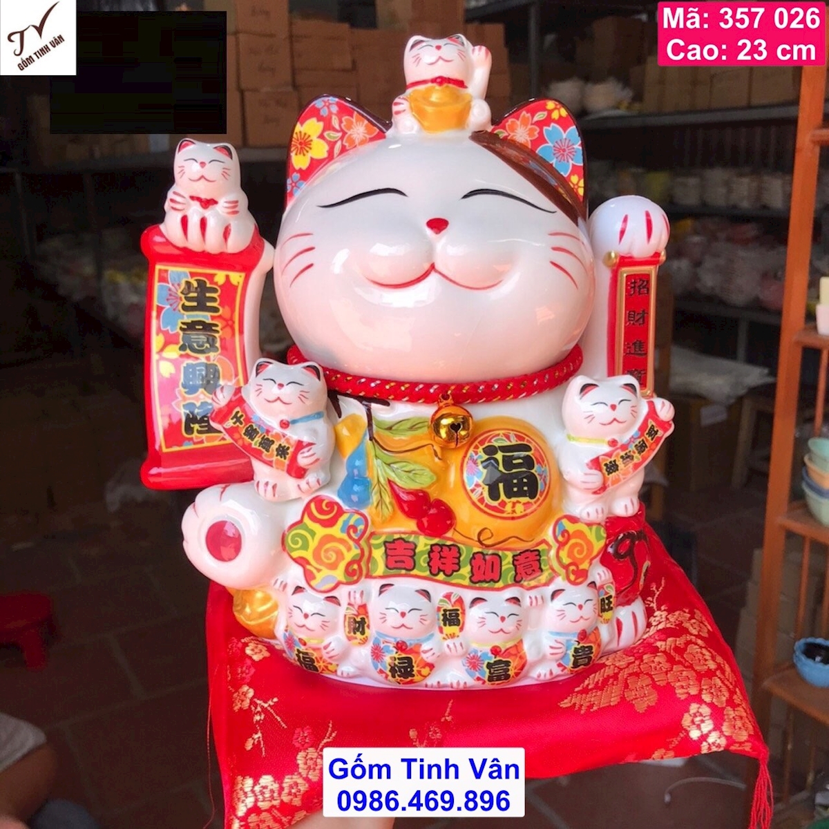 Mèo thần tài vẫy khách, mã 357026, cao 23 cm, mèo đắc tài đắc lộc, ngũ phúc lâm môn, thiên khách vận lai, thiên kim, tài lộc cuồn cuộn, gốm sứ đẹp, sắc nét, gốm tinh vân