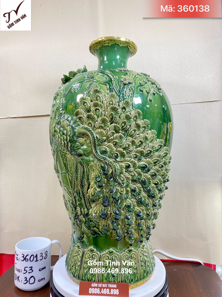 Mai bình tích lộc, mã 360138, cao 53 dk 30 cm, đắp nổi chim công vinh hoa phú quý, men xanh ngọc lục bảo, viền đồng cao cấp, gốm bát tràng tinh vân