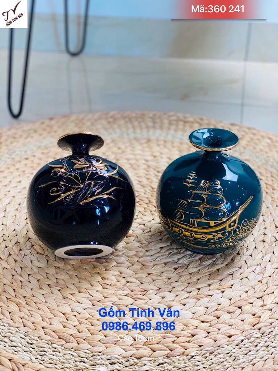 Bình hút tài lộc men xanh đắp nổi 3D vẽ vàng 24k, mã 360241, cao 18 cm, men xanh lục, xanh dương, cảnh hoa sen và thuận buồm xuôi gió, giá báo 1 chiếc, bình hút lộc phong thuỷ bát tràng