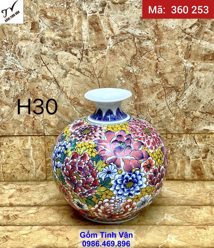 Bình hút tài lộc ngàn hoa khoe sắc, mã 360253, cao 30 cm ngang 25 cm, hoa văn vẽ tay thủ công, sắc nét tinh xảo, độc đáo, bình gốm phong thủy hút tài lộc, mang may mắn, vượng khí cho gia chủ, gốm sứ bát tràng tinh vân cao cấp
