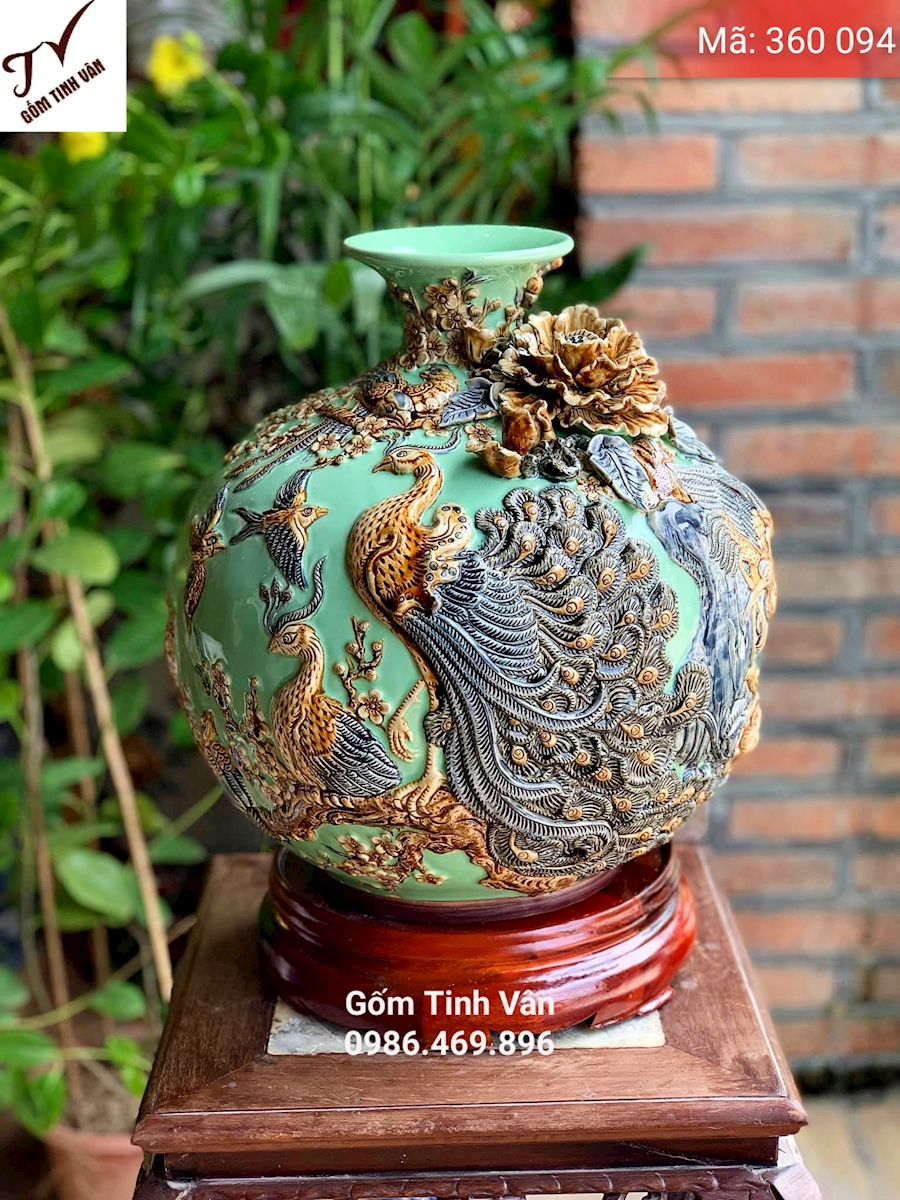 Bình hút tài lộc, mã 360094, cảnh chim công hoa phù dung, vinh hoa phú quý, men xanh ngọc, hoa văn đắp nổi, mệnh mộc, gốm bát tràng, tinh vân, cao 30-35 cm