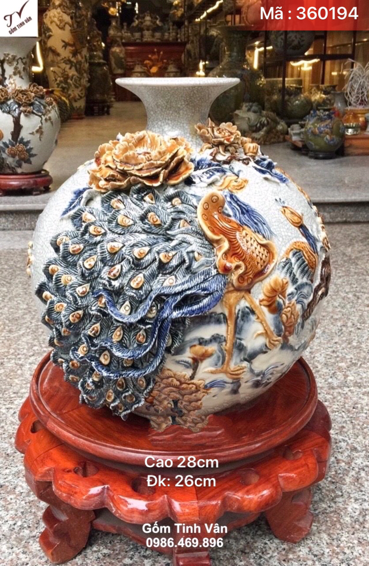 Bình hút tài lộc men rạn cổ, nâu đất, mệnh thổ, mã 360194, chim công đắp nổi 3D, vinh hoa phú quý, cao 28 đl 26 cm, gốm bát tràng cao cấp