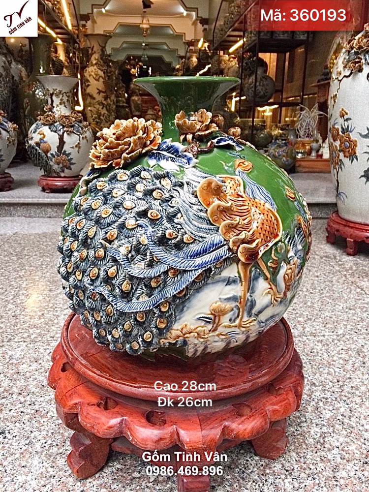 Bình hút tài lộc men xanh lục, mệnh mộc, mã 360193, chim công đắp nổi 3D, vinh hoa phú quý, cao 28 đl 26 cm, gốm bát tràng cao cấp