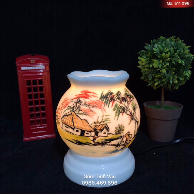 Đèn xông tinh dầu điện, đèn ngủ, mã 511098, vẽ cảnh, cao 15 cm, gốm sứ bát tràng tinh vân