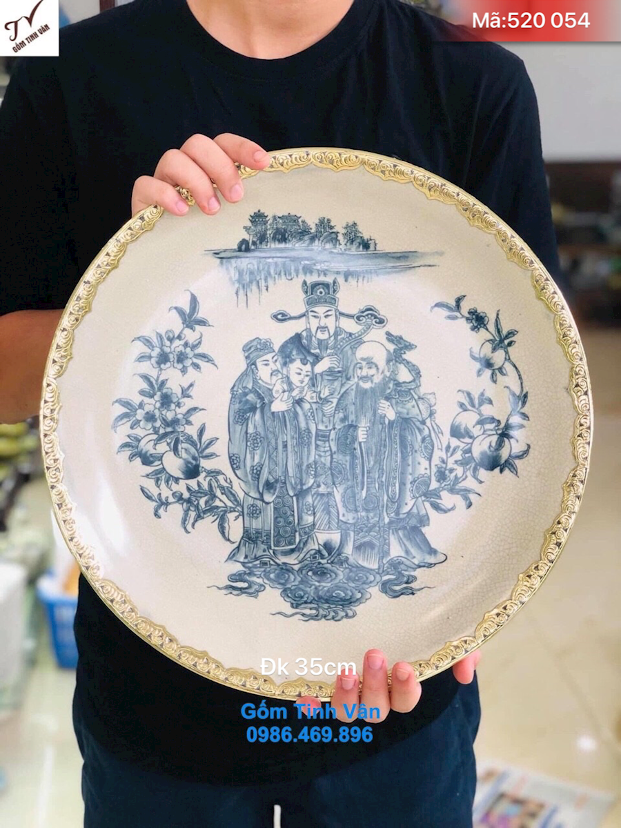 Đĩa cảnh men rạn cổ bọc viền đồng, mã 520054, vẽ tay cảnh tam đa, phúc lộc thọ, hoa văn sắc nét, có chân kê gỗ, đĩa cảnh trưng bày gốm bát tràng cao cấp