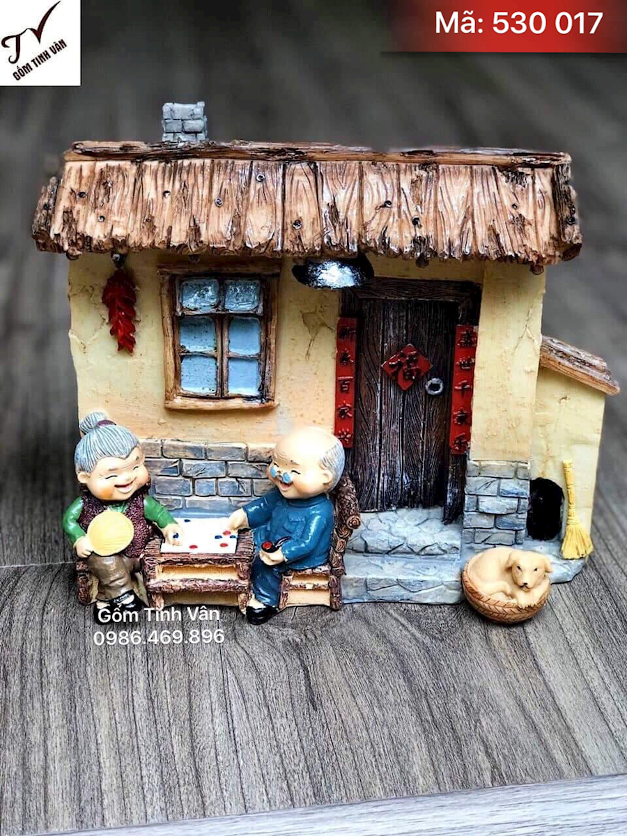 Tượng ông bà chơi cờ tướng, dưới hiên nhà, mã 530017, hạnh phúc bình dị, ấm áp tình yêu thương, gốm tinh vân