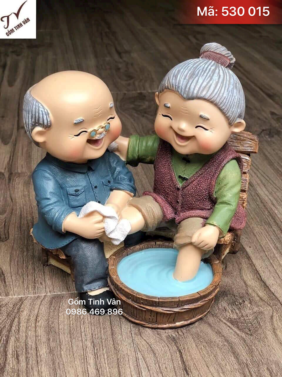 Tượng ông bà ngâm chân, mã 530015, cao 15 cm, trăm năm hạnh phúc, gốm tinh vân