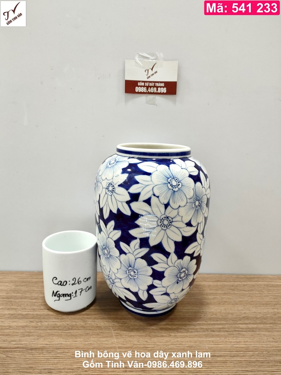 Bình bông, lọ cắm hoa nghệ thuật, mã 541233, vẽ tay hoa xanh lam truyền thống, dáng bầu tròn 26 ngang 17 cm, cắm hoa sen, hoa hồng, hoa ly..., hoa văn vẽ tay sắc nét tinh xảo, gốm sứ bát tràng tinh vân