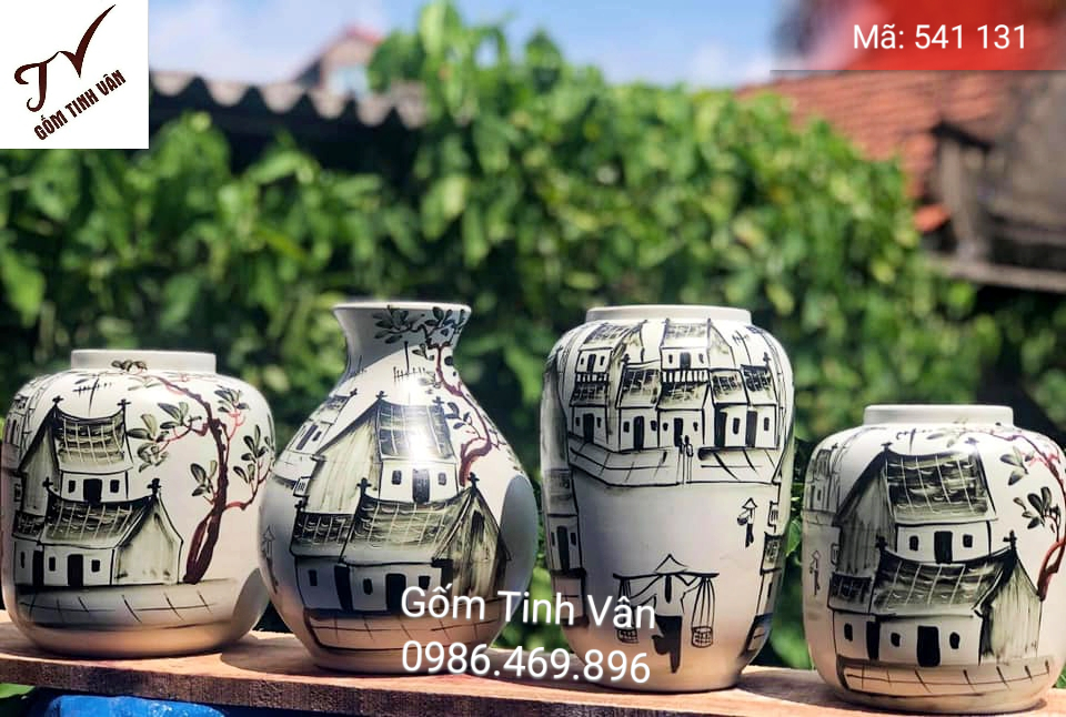 Bộ 4 bình bông, mã 541131, vẽ phố cổ hà nội theo tông đen trắng, cao 25-30 cm, hoa văn vẽ tay tỉ mỉ, sang trọng, gốm bát tràng, tinh vân