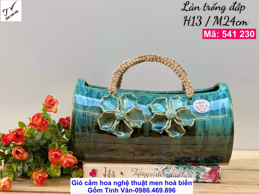 Giỏ cắm hoa nghệ thuật, men xanh hỏa biến, mã 541230, hoa văn đắp nổi 3 D thủ công tinh xảo, ngang 24 cao 13 cm, bình cắm bông đẹp, lọ hoa, gốm sứ bát tràng tinh vân