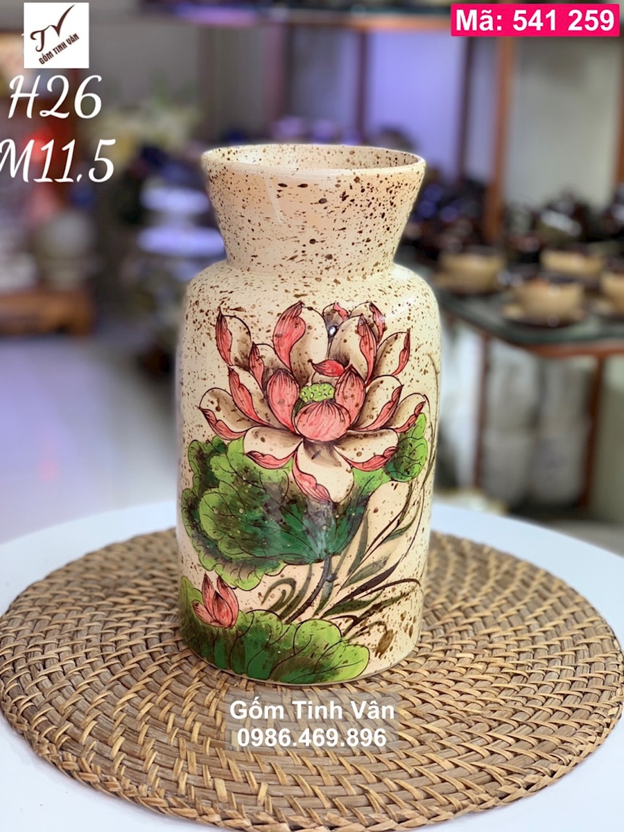 Lọ hoa, bình bông, nghệ thuật, mã 541259, men gốm nâu vàng, cao 26 cm, vẽ tay hoa sen, gốm bát tràng, tinh vân