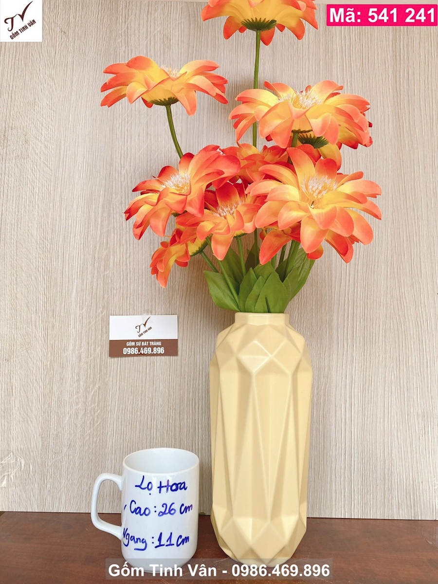Lọ hoa nghệ thuật khắc kim cương, mã 541241, men vàng, cao 26 cm, trưng bông, gốm sứ bát tràng tinh vân
