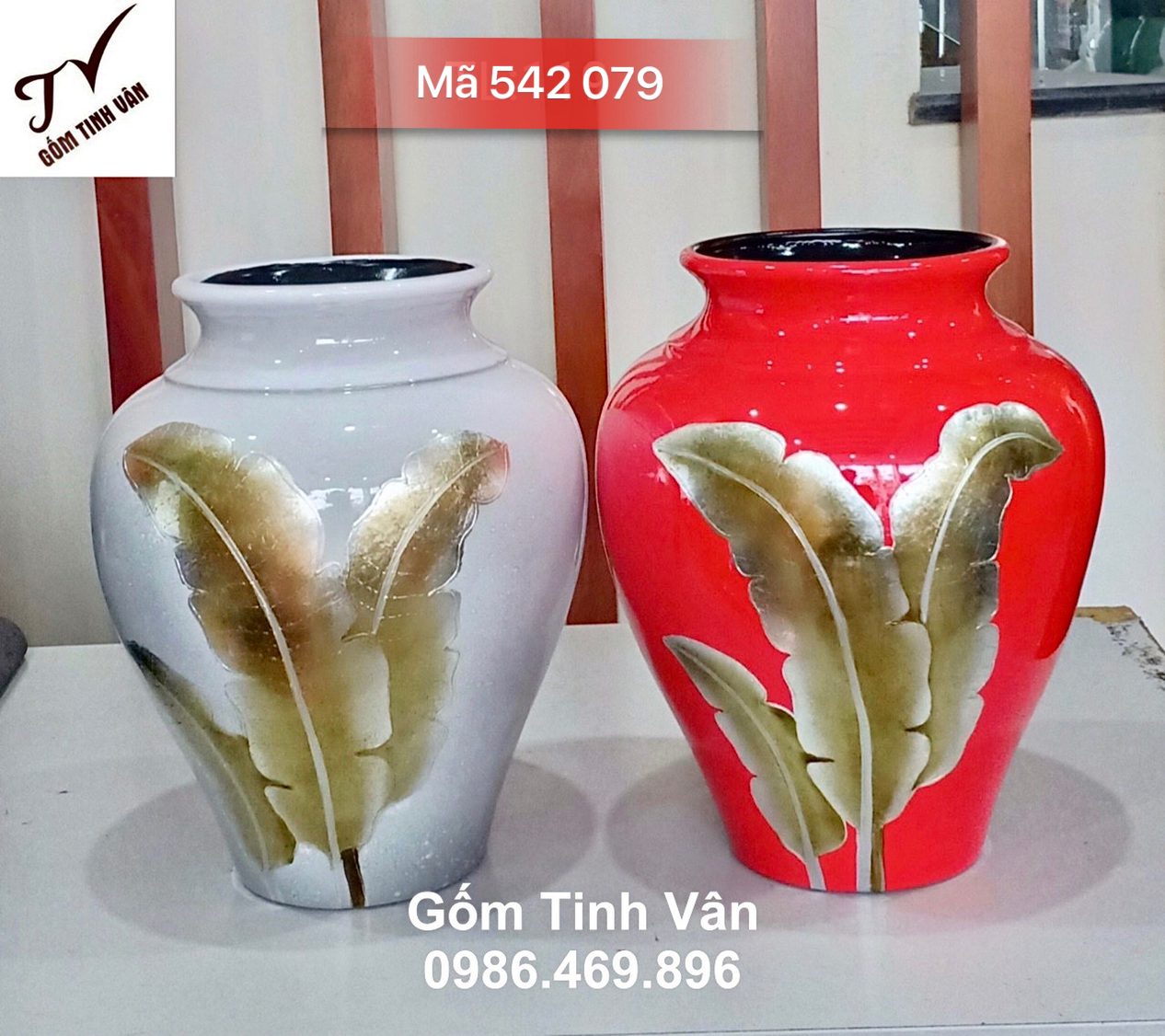 Bình bông sơn mài cốt gốm, mã 542079, cao 28 cm, màu đỏ và trắng vẽ lá chuối ánh bạc, bình trưng bày, cắm bông, gốm sứ bát tràng tinh vân