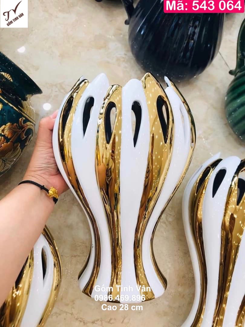 Bình hoa bàn tay phật cso 28 cm, vẽ vàng 24k, mã 543064, sứ men trắng, trưng bày phòng khách sang trọng, giá báo cho 1 sản phẩm