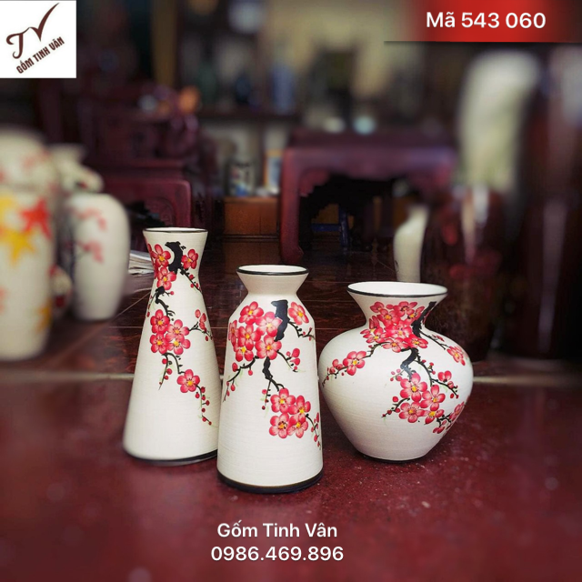 Bộ 3 bình bông nghệ thuật, mã 543060, cao 25-27-30 cm, men trắng, vẽ tay hoa đào đỏ, đón mùa xuân về, gốm sứ bát tràng, tinh vân