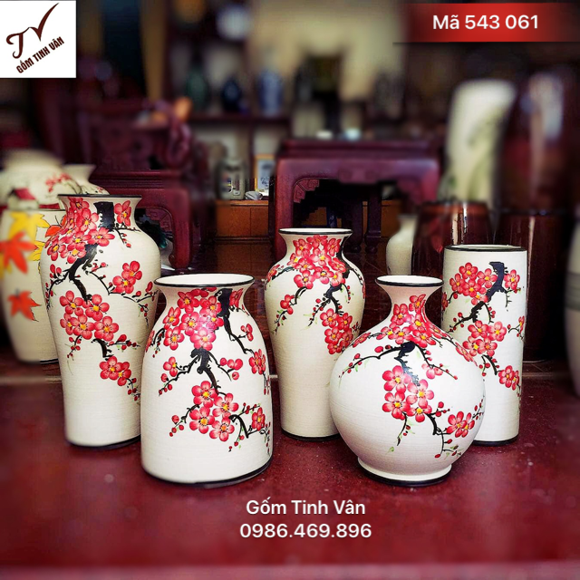 Set 5 bình bông nghệ thuật, mã 543061, cao 23-27-30 cm, men trắng, vẽ tay hoa đào đỏ, đón mùa xuân về, gốm sứ bát tràng, tinh vân