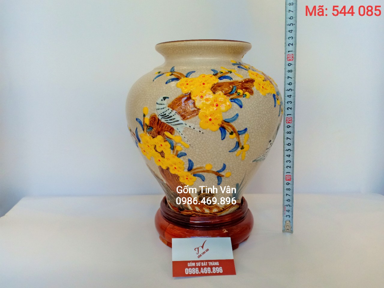Bình bông nghệ thuật, mã 544085, men rạn cổ đắp nổi, hoa mai vàng, gốm bát tràng, tinh vân cao 28 cm