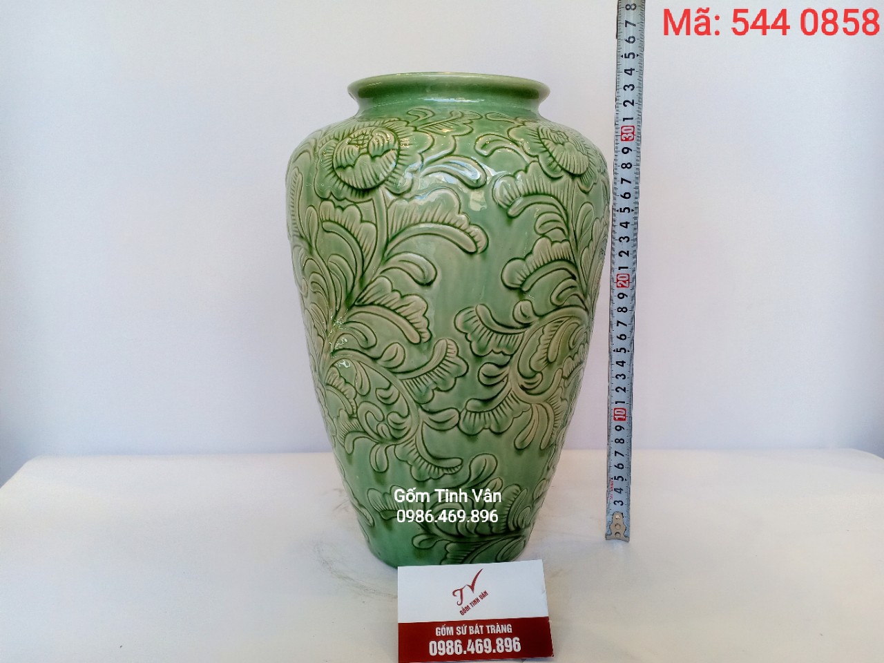 Bình hoa nghệ thuật, mã 5440858, men xanh rêu cổ, hoa dây đắp nổi, gốm bát tràng, tinh vân, cao 33 cm