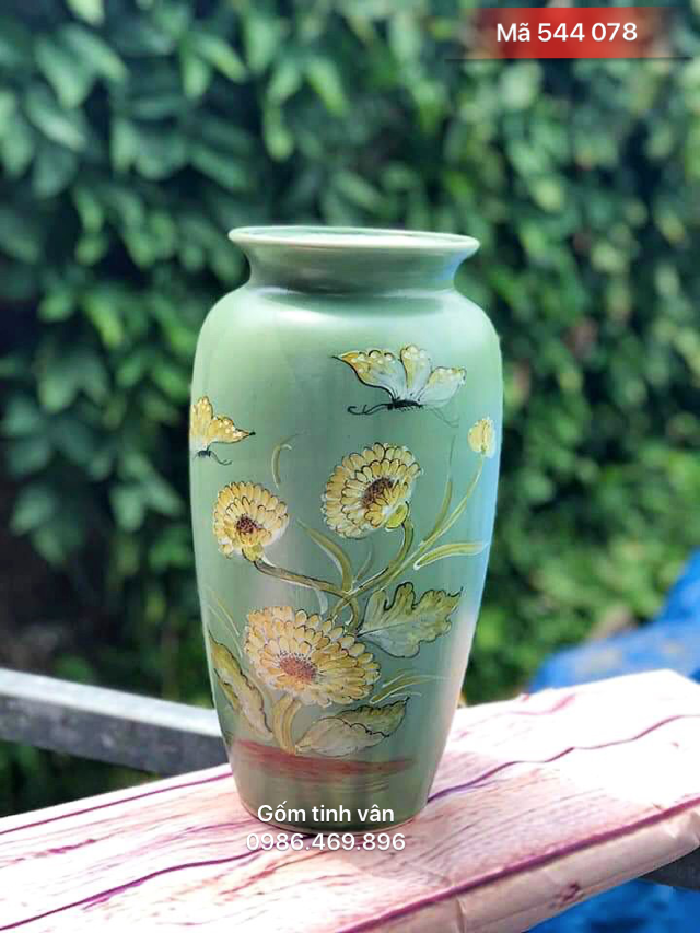 Bình trưng bông, men xanh ngọc, mã 544078, vẽ bướm và hoa, cao 32 cm, gốm bát tràng, tinh vân