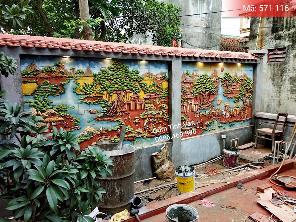 Tác phẩm tranh gốm ghép tường rào, mã 571116, cảnh làng quê việt nam, cây đa bến nước sân đình,  gốm bát tràng, tinh vân