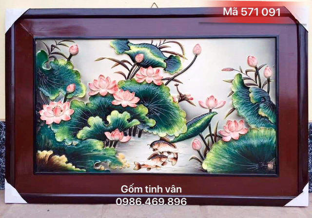 Tranh gốm hoa sen đắp nổi, 61x94 cm, mã 571091, gốm bát tràng, tinh vân