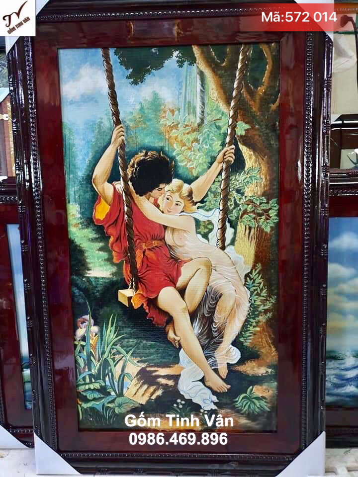 Tranh sứ vẽ tay cao cấp, mã 572104, vẽ adam và eva, nét vẽ tinh xảo, cảnh vật tự nhiên, màu sắc tươi sáng, khung gỗ sang trọng, kích thước 50x75 cm, tranh sứ vẽ trơn gốm bát tràng