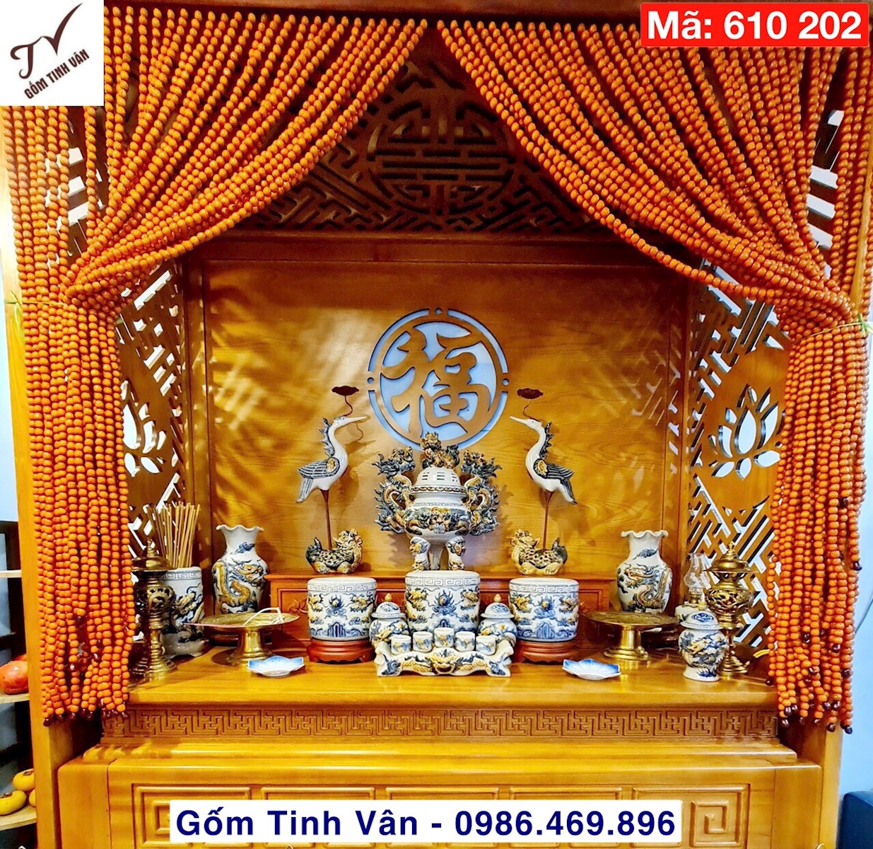 Bộ đồ thờ cúng đầy đủ, mã 610202, gồm 1 đỉnh hạc, 3 bát nhang, bình bông, bộ kỷ ngai 5 ly, hũ muối gạo nước..., men rạn cổ, rồng đắp nổi 3D, gốm bát tràng tinh vân