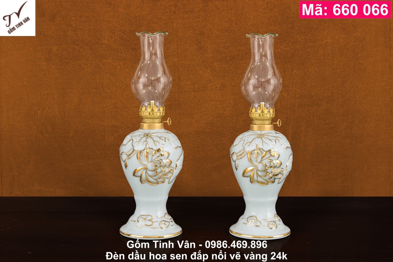 1 Đèn dầu, mã 660066, men trắng, cao 13 cm, sen nổi, vẽ vàng 24k, đồ thờ cúng, gốm bát tràng, tinh vân, cao cấp