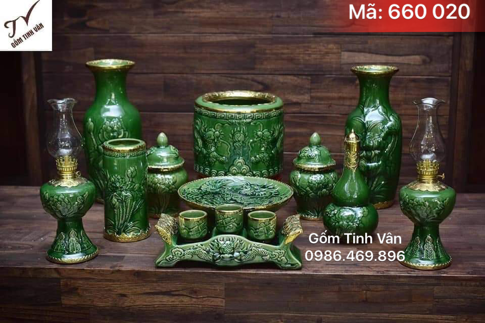 Bộ đồ thờ men xanh ngọc lục bảo cao cấp, mã 660020, bọc viền đồng sang trọng, ban gia tiên, ban thần tài, ban thờ phật, do nghệ nhân chế tác, gốm bát tràng tinh vân