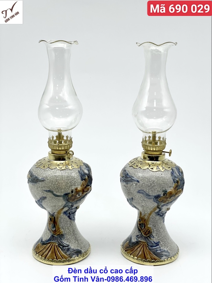 Cặp đèn dầu men rạn cổ hoa văn đắp nổi 3D, mã 690029, cao 23 cm tính cả bóng đèn, dung tích 250ml, bọc viền đồng, trang trí ban thờ, gốm sứ bát tràng tinh vân