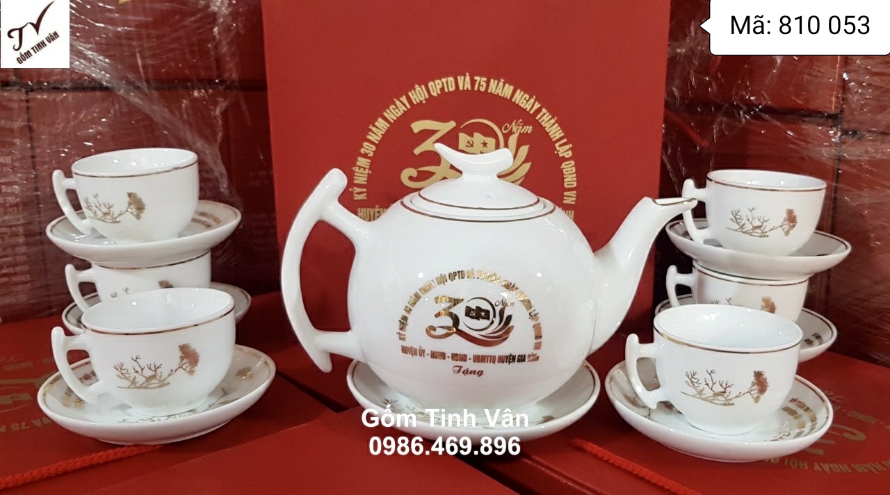Bộ bình trà men trắng, mã 810053, in logo và kẻ chỉ vàng kim sang trọng, quà tặng gốm sứ bát tràng cao cấp